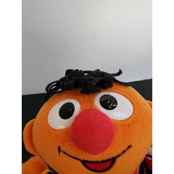 Sesame Street Ernie Plush - 10 Inch- Soft - Burt and Ernie- Cuddly -Vintage 2002 - Picture 7 of 8